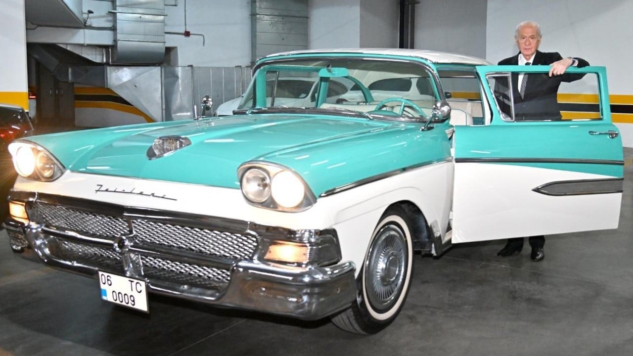 67 yıllık klasik aracını hediye etti: Bahçeli’den nostaljik jest