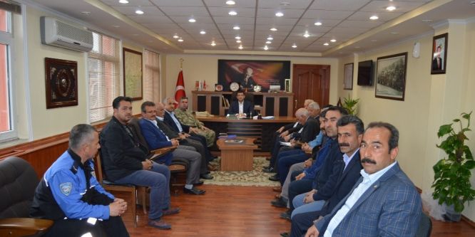 Besni’de güvenlik ve halk toplantısı yapıldı