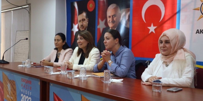 AK Parti Genişletilmiş İl Kadın Kolları toplantısı gerçekleştirildi