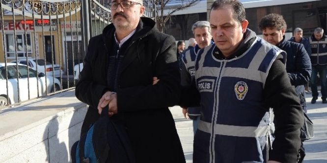 7 polis adliyeye sevk edildi