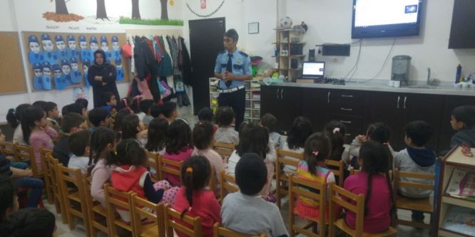 Minik öğrencilere trafik eğitimi verildi