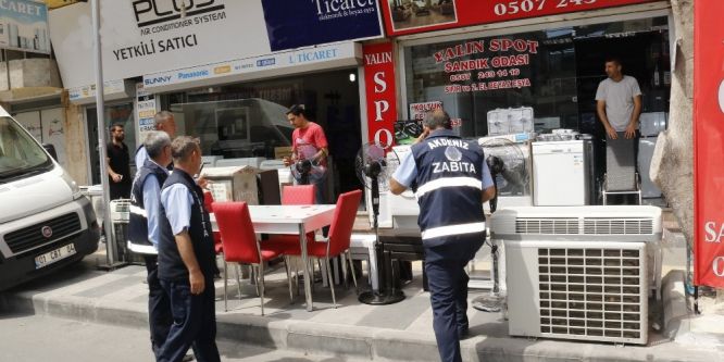 Belediye kaldırım işgallerine karşı denetimlerini arttırdı