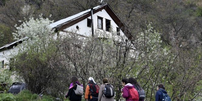Gümüşhaneli dağcılardan tarih ve doğa içerikli yürüyüş
