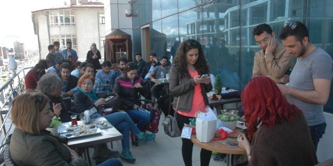 Öğretim üyesinden imza ve söyleşi günü