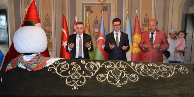 Bilecik Valisi Elban'dan Ertuğrul Gazi türbesine ziyaret!