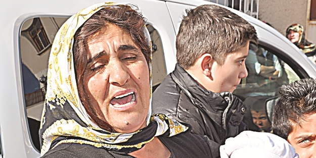 6 torununu alevlerin arasından kurtardı