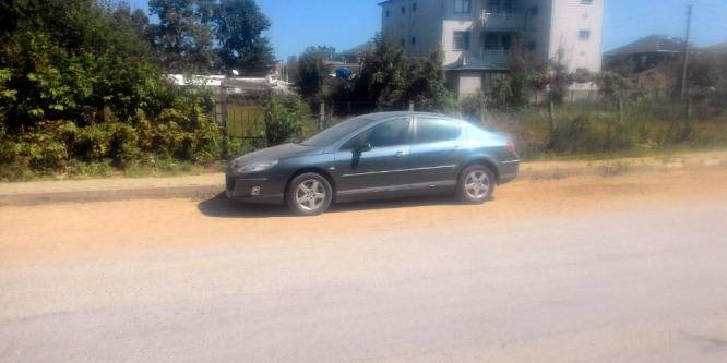 Bir süredir aranmakta olan şüpheli otomobil Sakarya’da bulundu