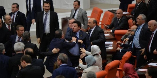 TBMM Genel Kurulunda gerginlik