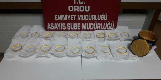Kuyumcuya sahte altın satan 4 kişi yakalandı