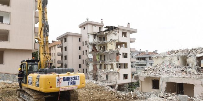 Çamlık Sitesinde dönüşüm başladı