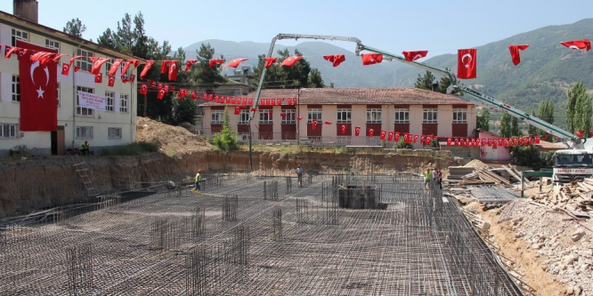Reşadiye’de imam hatip lisesinin ve yurt binasının temeli atıldı