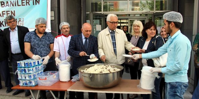 Halka pilav ve ayran ikramı