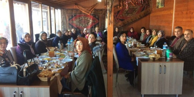 MHP’li kadınlar bir araya geldi