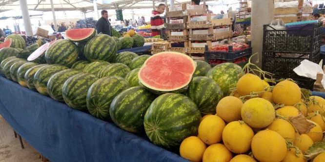 İran karpuzu tezgahlarda