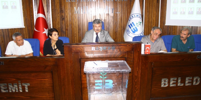 38 gün görevden alınan başkanın yerine vekil seçildi
