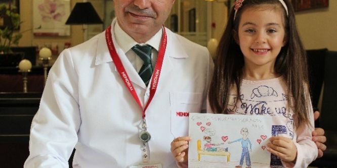 Minik Ebru’dan doktoruna resimli teşekkür