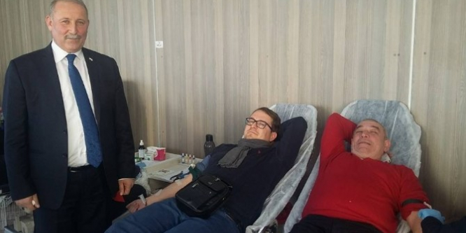 12 bin ünite kan topladı