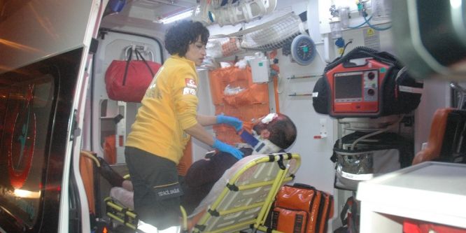 Kaza sonrası otomobilin kadranı 180 kilometrede takılı kaldı