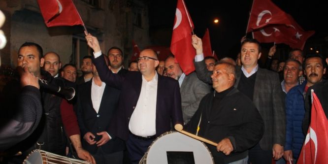Romanlar referandum kararını verdi