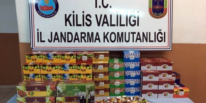 Gümrük kaçağı eşyalar ele geçirildi