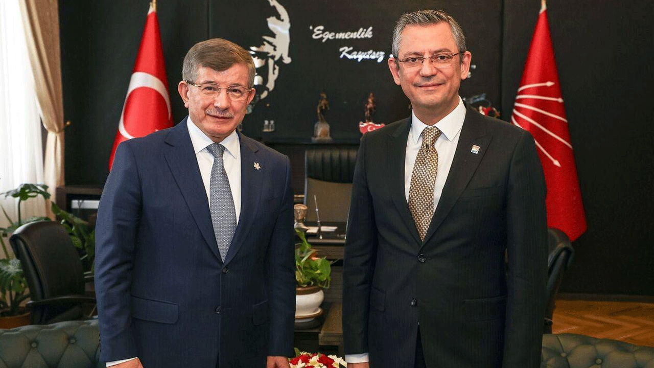 6’lı masa ittifakını ne çabuk unuttun! Özgür Özel'e bir gol de Davutoğlu'ndan