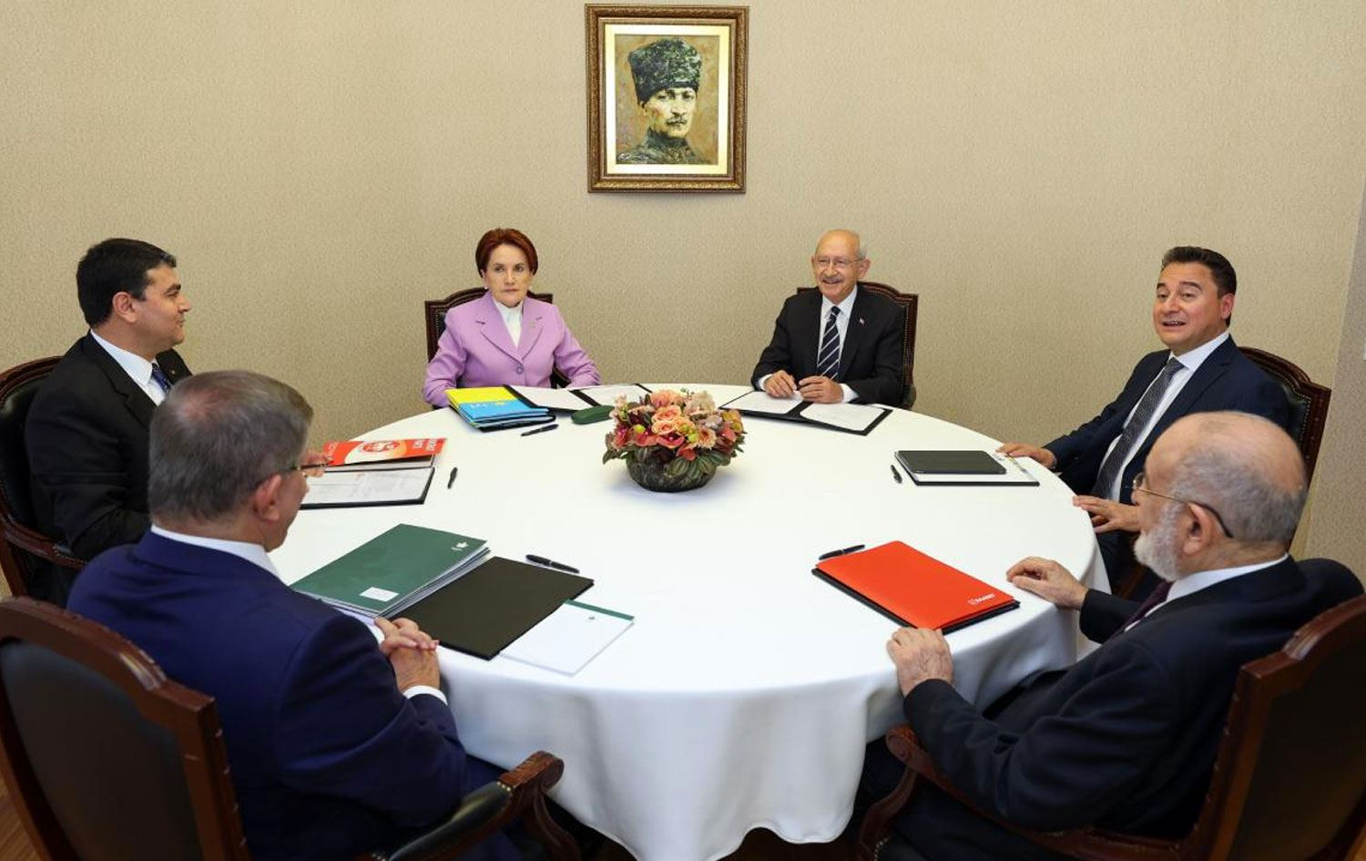 6'lı masada ortalığı ayağa kaldıracak bomba gelişme! Yer yerinden oynayacak