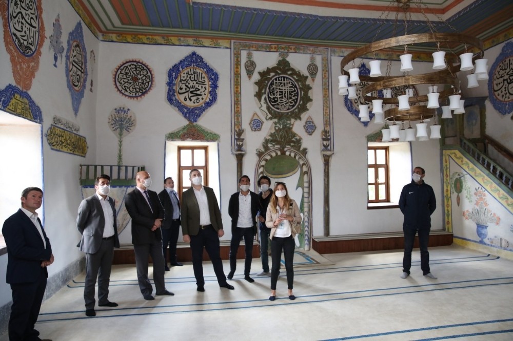 7 asırlık cami aslına uygun restore edildi 