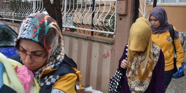 7 aylık kızıyla eşinden dayak yeyince, komşusuna sığındı