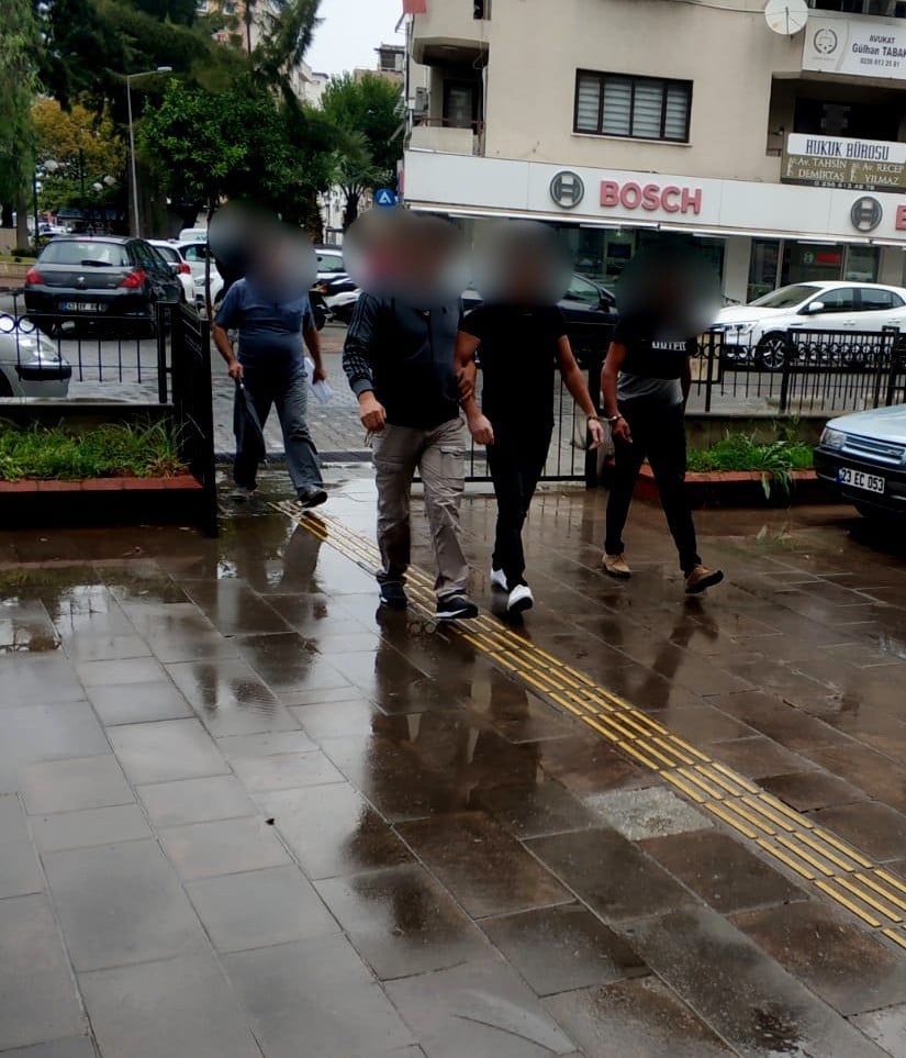 7 ayrı suçtan aranan cezaevi firarisi Kuşadası’nda yakalandı 
