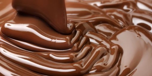 7 basit adımda evde çikolatalı fındık kreması yapımı!