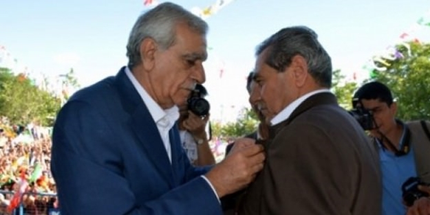 7 bin oyu olan aşiret partisini değiştirdi