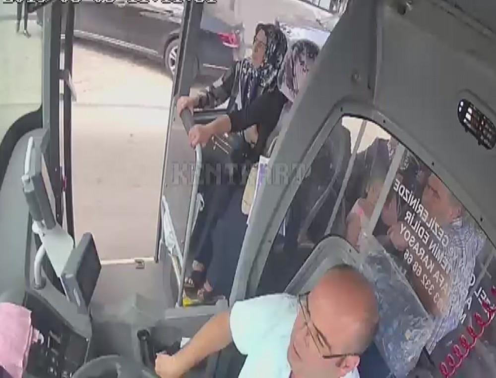 7 dakika ile hayat kurtarmıştı, ödüllendirildi 