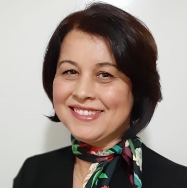 7 erkek adayla yarışan kadın muhtar adayı ipi göğüsledi 