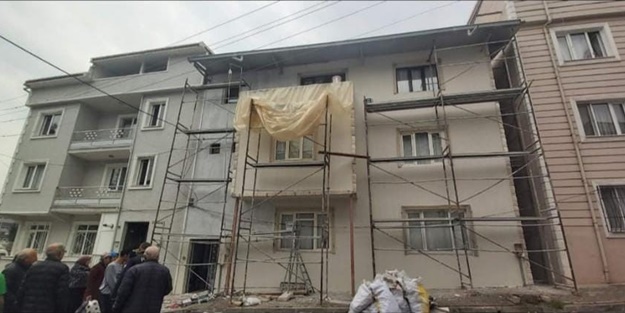 7 metre yükseklikten düşen boyacı hayatını kaybetti