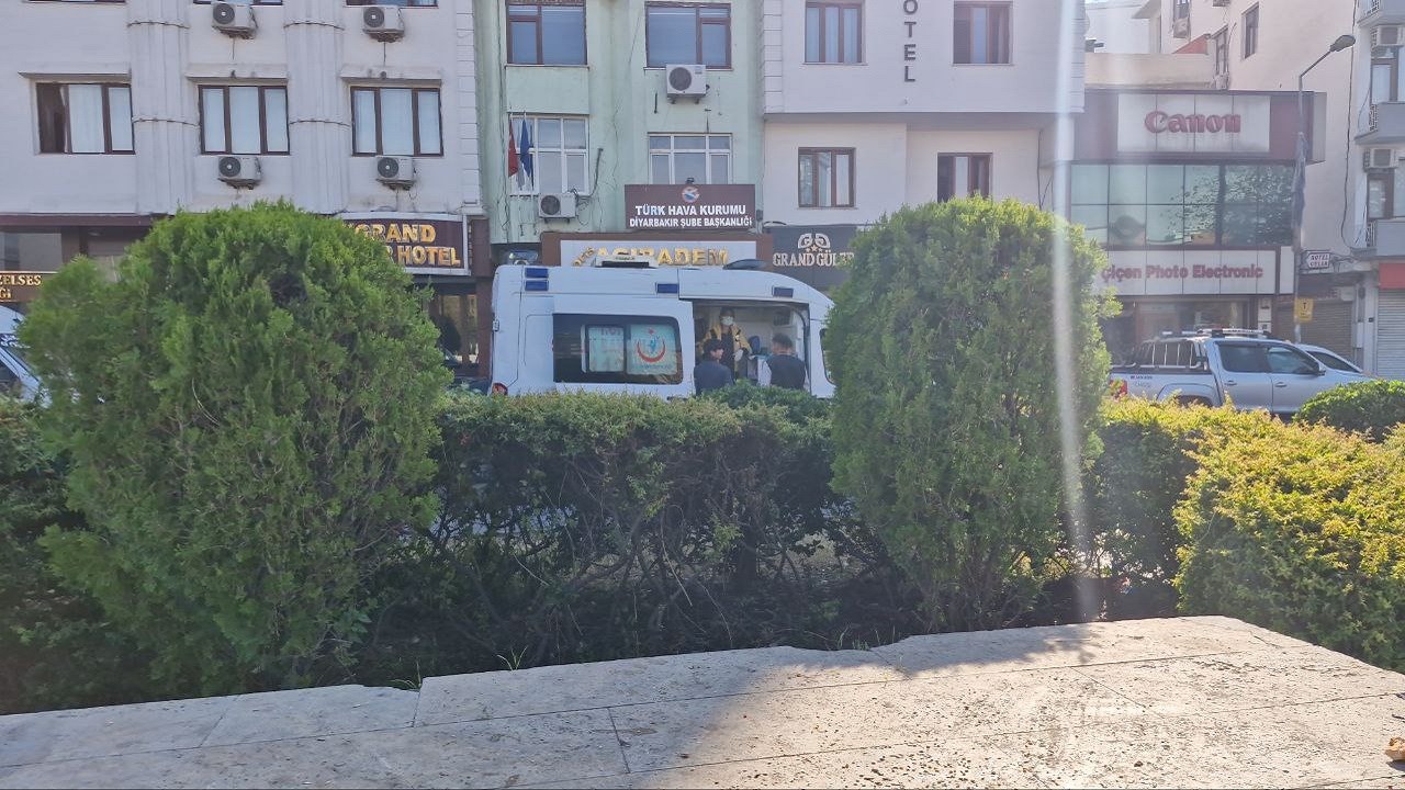 7 yaşındaki Eyüp'e köpek saldırdı