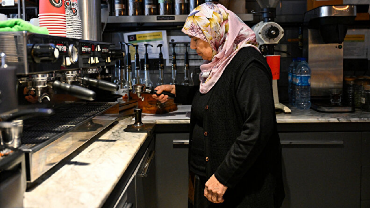70 yaşındaki barista teyze, sosyal medyada viral oldu!