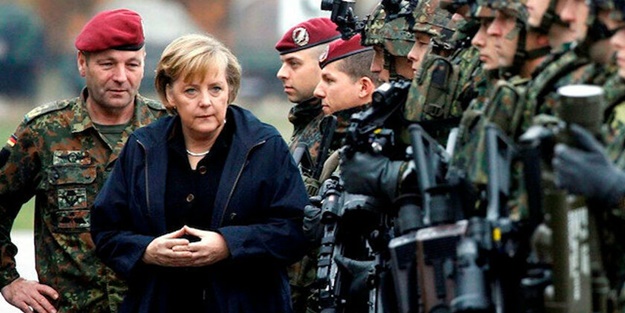 700 askere soruşturma başlatıldı! Alman ordusunda yapılandıkları ortaya çıktı