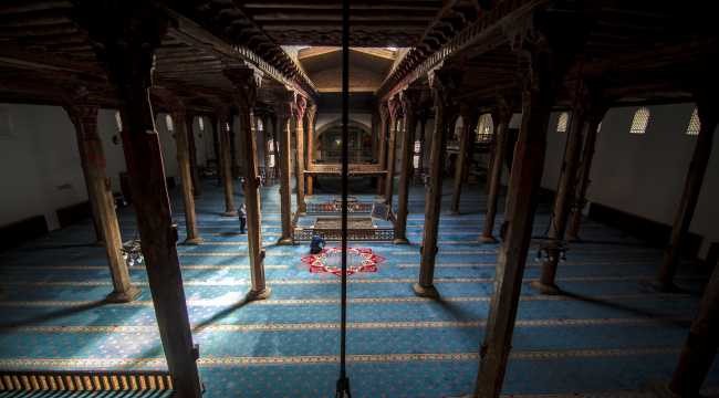 700 yıllık cami, tarihte yolculuğa çıkarıyor