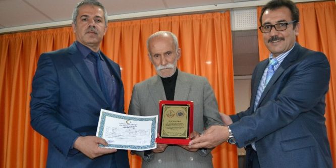 68 yaşında liseyi bitirdi