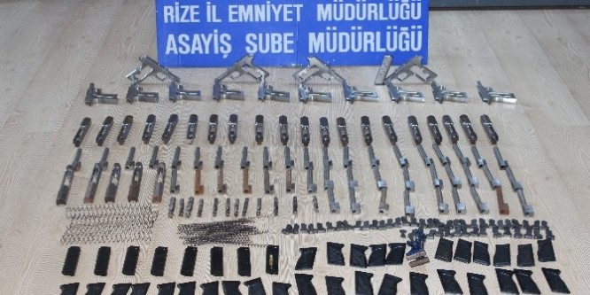 Şüpheli araçtan bakın neler çıktı