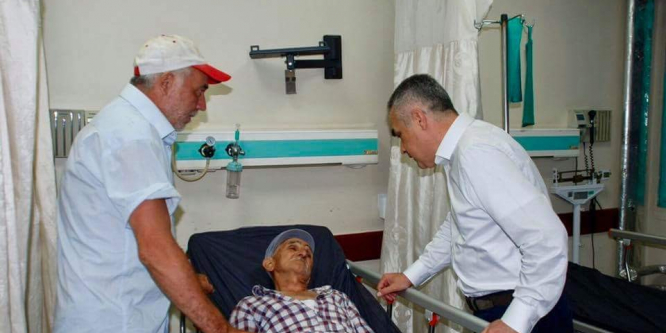 AK Parti’li Mustafa Savaş acil serviste