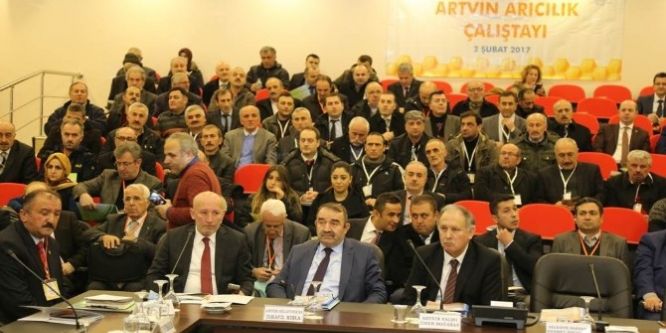 Artvin’de arıcıların sorunları masaya yatırıldı