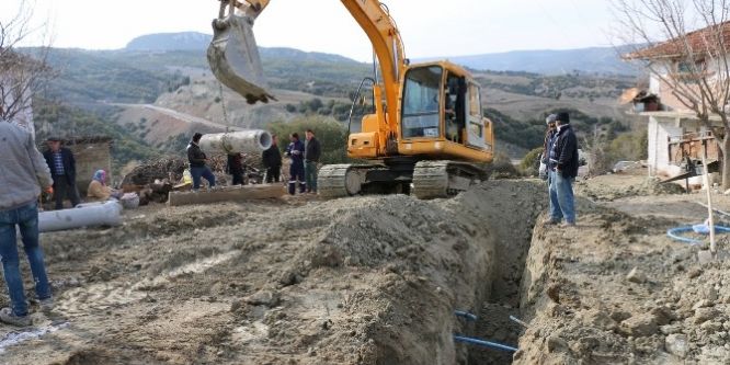 O mahalleye kanalizasyon yapılıyor