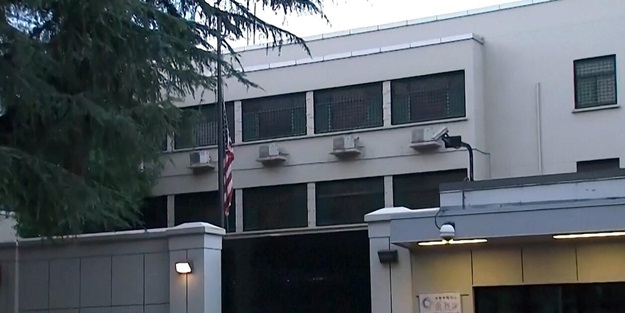 72 saatlik süre sona erdi: ABD bayrağı 35 yıl sonra indirildi