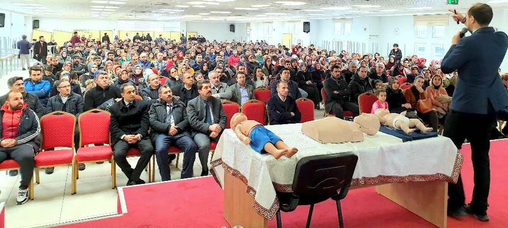 727 kamu çalışanına ‘Akılcı İlaç Kullanımı ve İlk Yardım Farkındalık’ Eğitimi verildi 