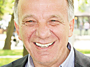 Rozetini Başbakan Erdoğan takacak