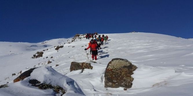 Süphan Dağı geçit vermiyor