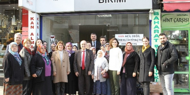 Kent Konseyi kan bağışında bulundu