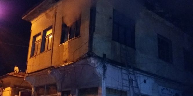 Ayakkabı deposundaki yangın çıktı!