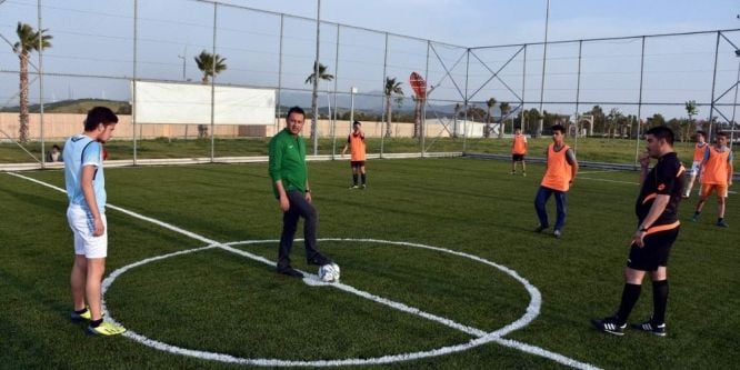 Aliağa’da halı saha turnuvası